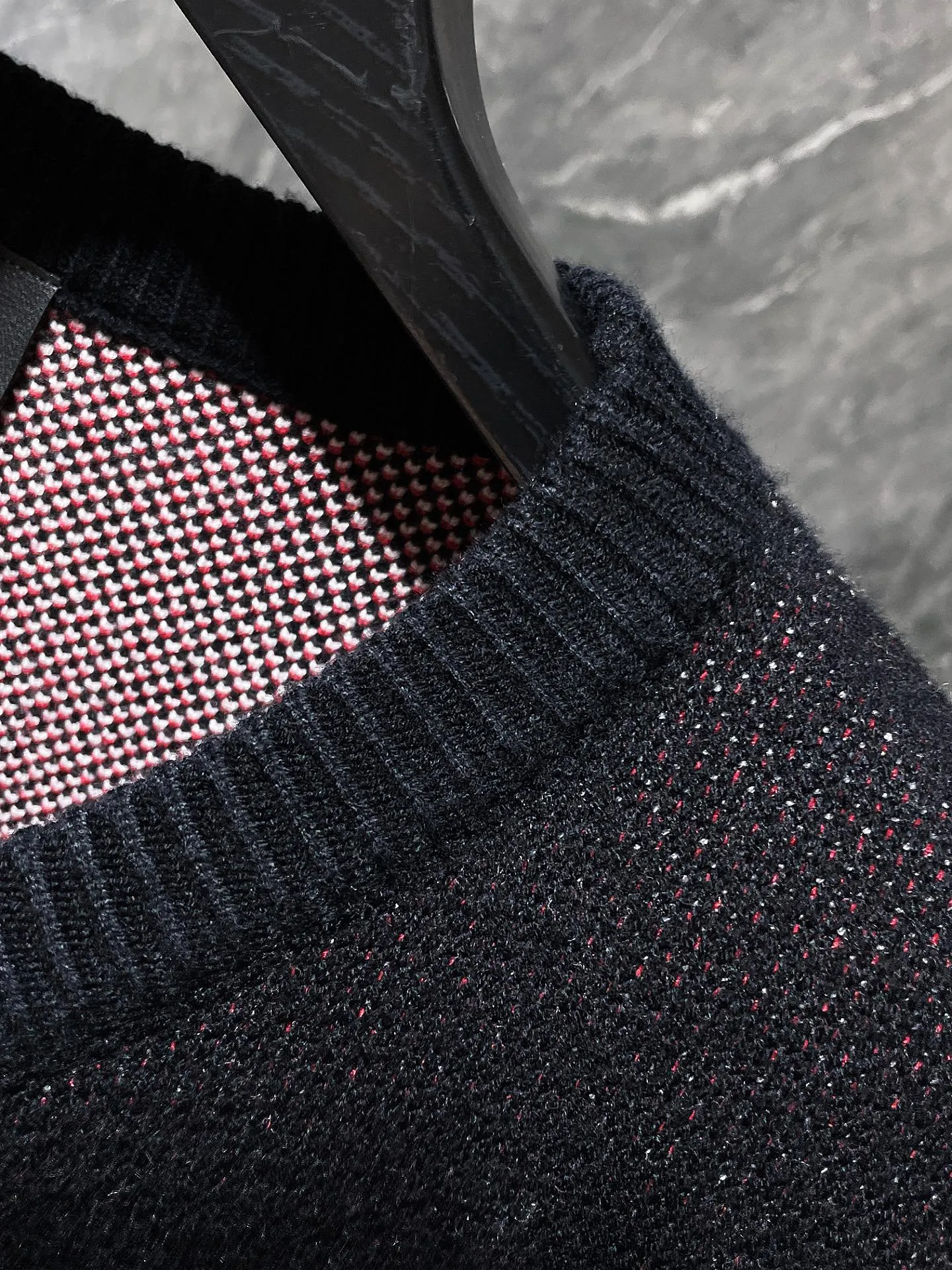 P256 Chrome Hearts 🍁Autumn and Winter Sweater Series🍁 New autumn and winter mattyboy cross leather sleeve arm red mouth sweater, selected high-quality wool blended knitted high-quality fabrics, embroidered lips ➕ patchwork leather, non-market ordinary version, recommended color: black